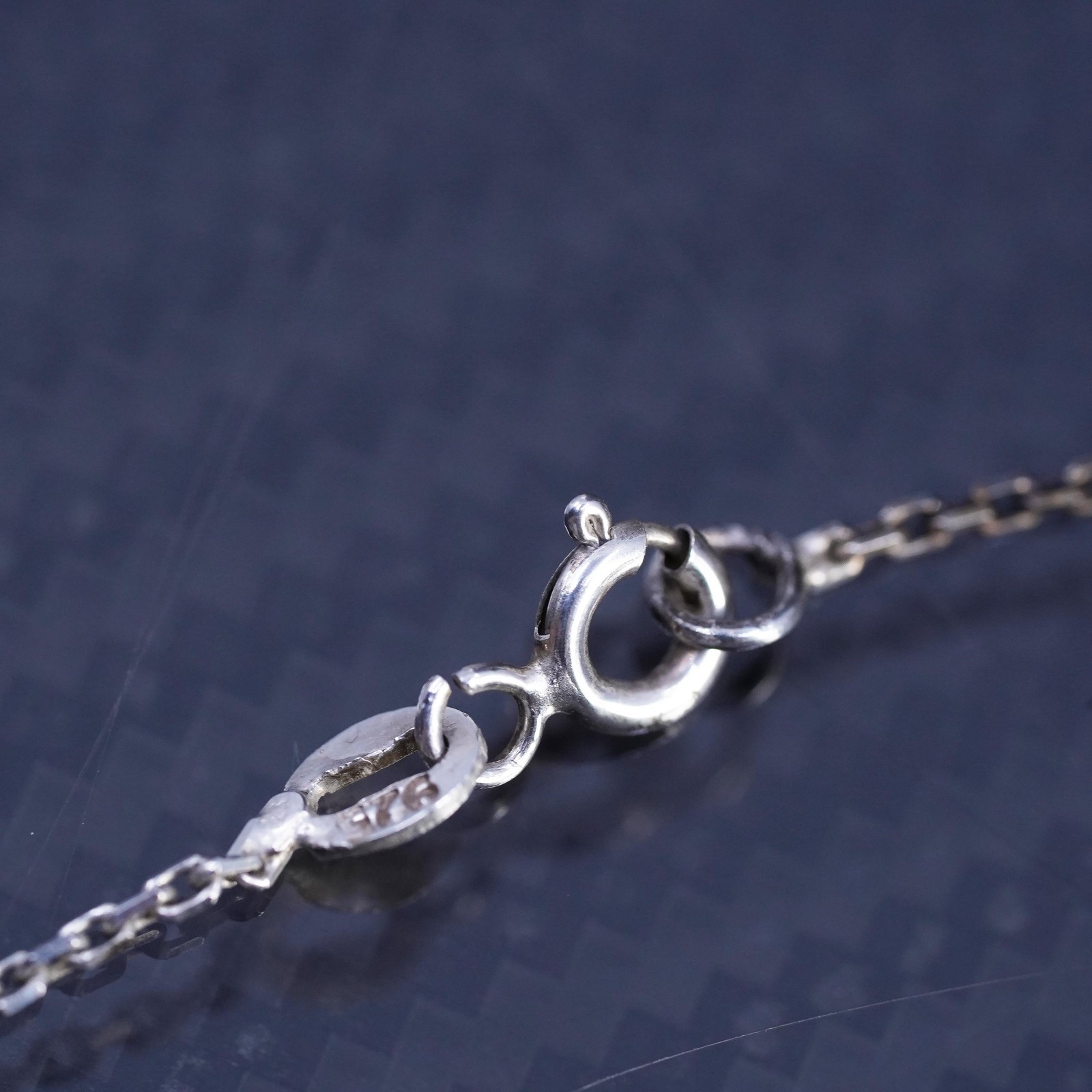 19” 1mm, vintage sterling silver 925 circle chain necklace oval garnet pendant