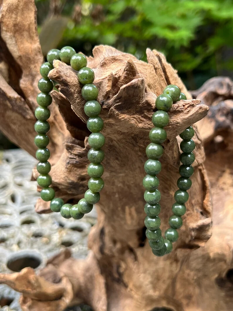 8mm Nephrite Jade Crystal Beaded Bracelet Healing Crystal Reiki Gift Unisex