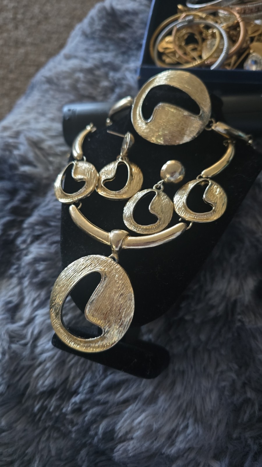 Jewelry Set BOLD and Suitable for All Occasions All Sizes Fit