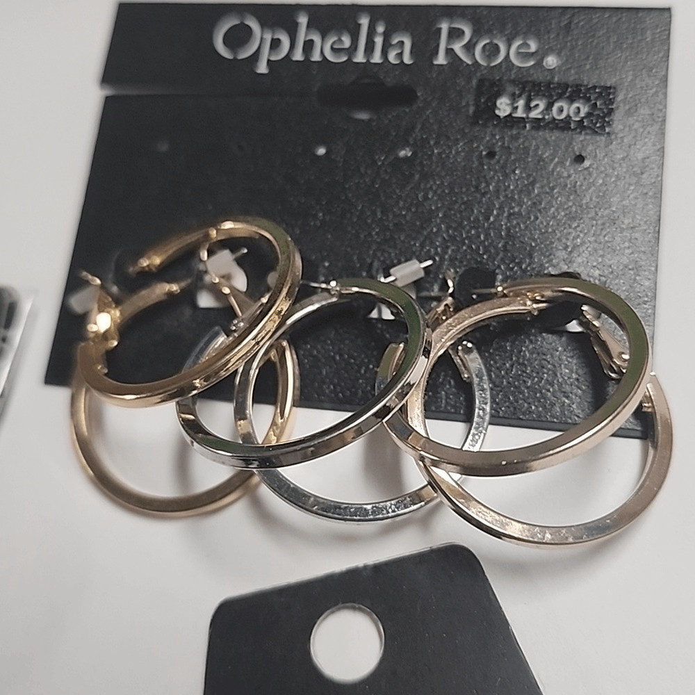 NWT 8 Pair of Earrings Paparazzi Ophelia Roe