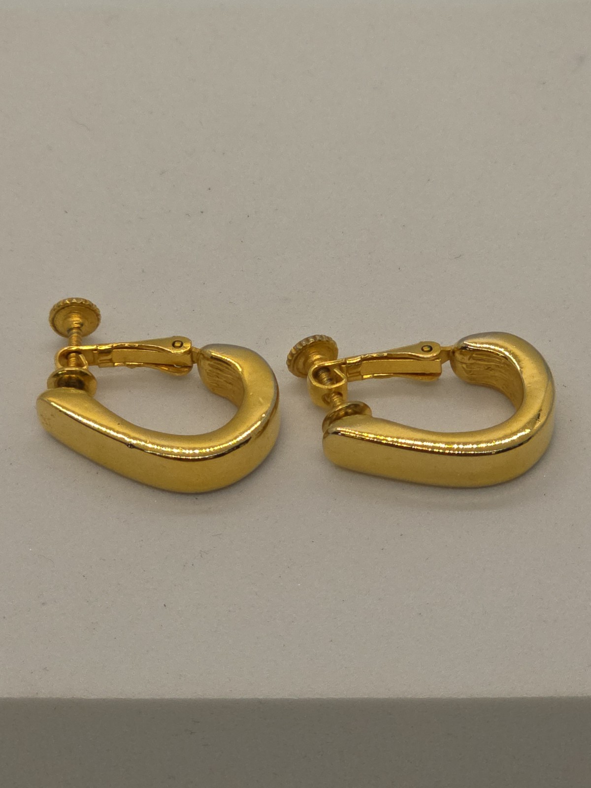 Vtg Lot Goldette Gold Tone Victorian Revival Two 8″ Bracelets & Clip-on Earrings