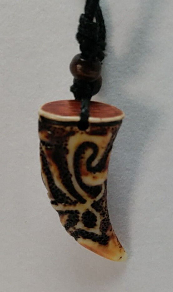 Tribal Claw Resin Short Pendant Necklace Adjustable 16-30 Inches