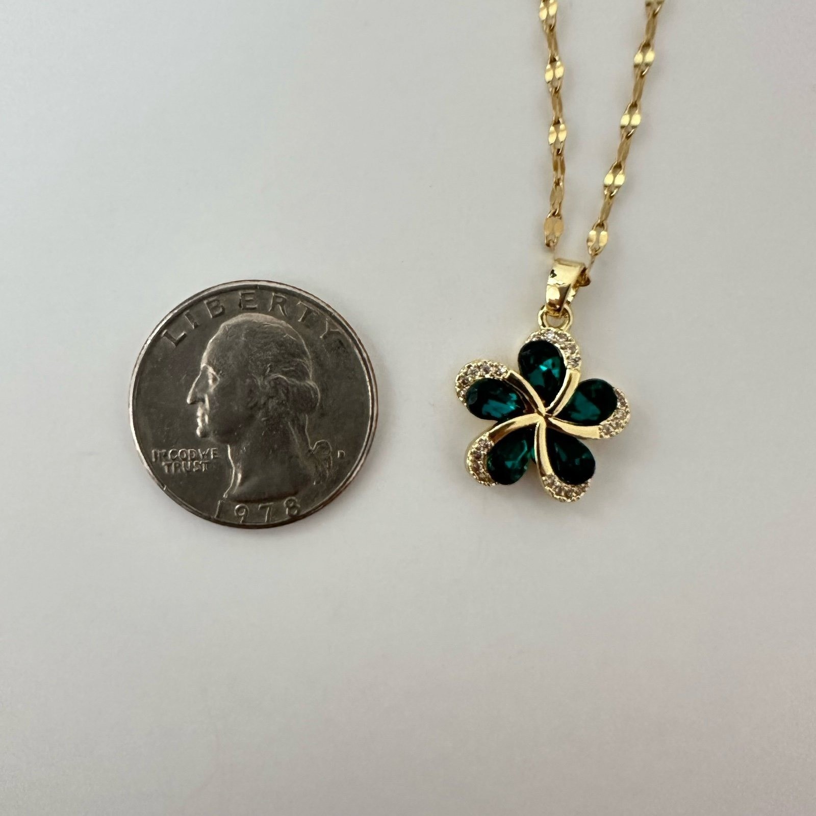 Women’s Green Flower Pendant Cable Chain Gold Plated Necklace Adjustable Zircon