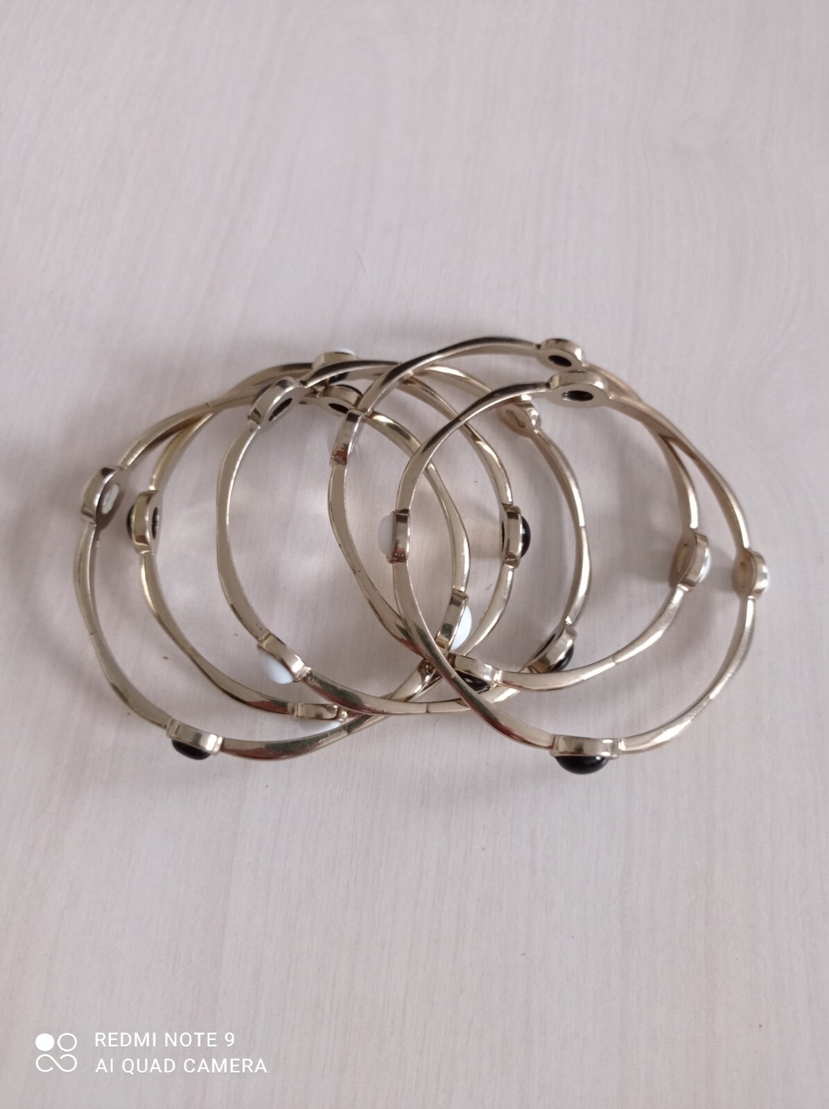 Retro Bohemian Set Of 5 Silver Tone With White & Black Acrylic Beaded Bangles