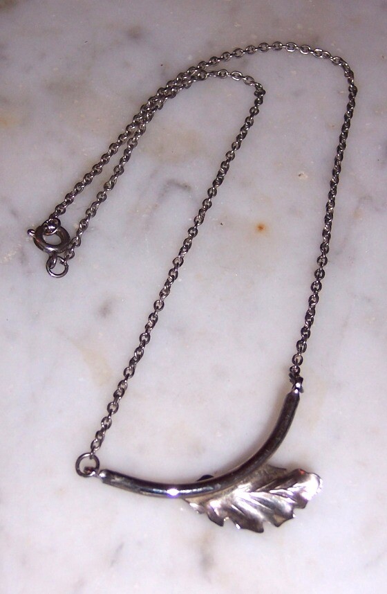Dainty Silver Color Necklace w/ Bar & Leaf – 14-3/4″ chain – No mark #N320