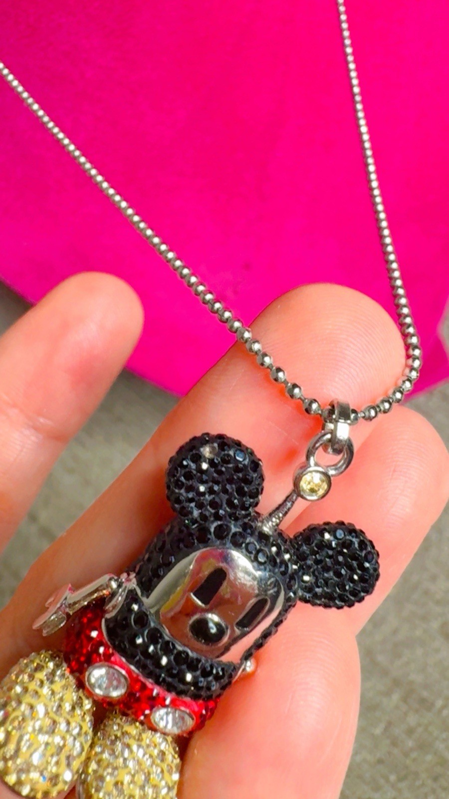 SWAROVSKI DISNEY MICKEY MOUSE CRYSTAL LONG NECKLACE RARE & BEAUTIFUL