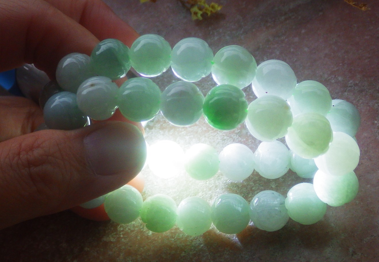 1 Pcs Green A JADE Jadeite Beads Bangle Lotus Flower Bracelet 7 inches 手链 737180