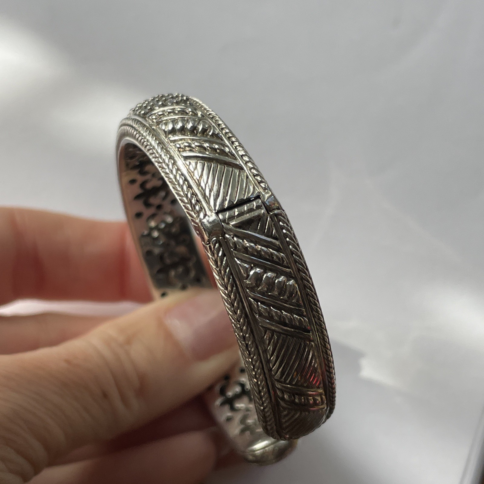 Judith Ripka Sterling Silver Diamonique CZ Cable Hinged Cuff Bracelet 7″ 47g