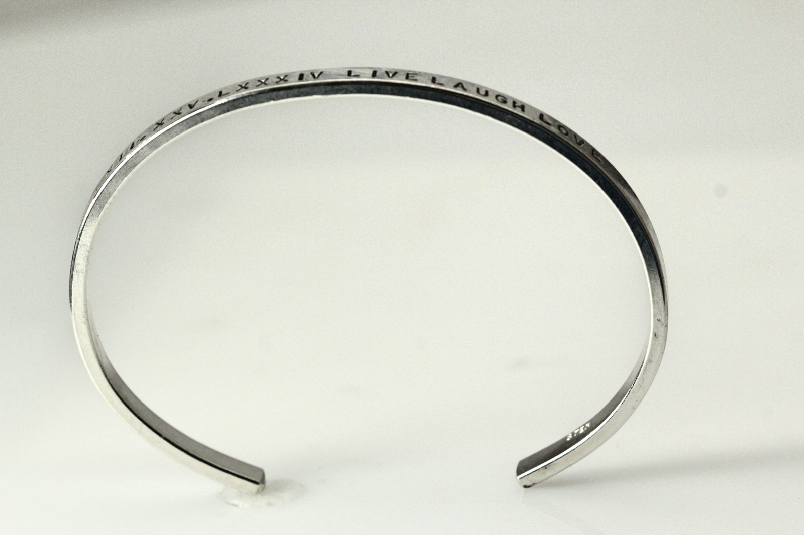 925 Sterling Silver “LIVE LAUGH LOVE” Bangle Bracelet 13.1 Grams (BR3894)