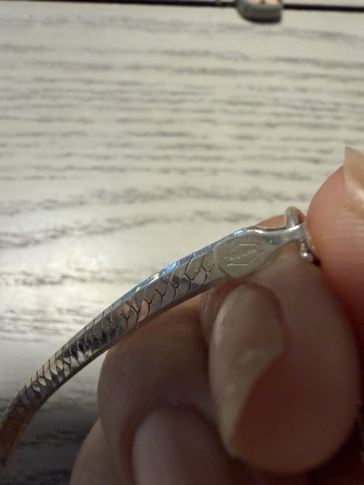 Sterling Silver Textured Hinged Bangle Bracelet 7 in Spring Ring Clasp