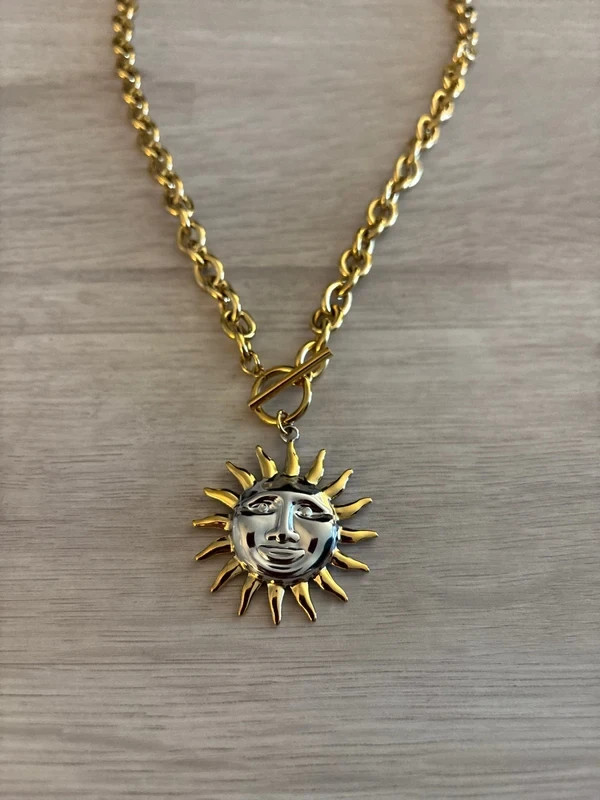 Sun Face T-Bar Pendant Necklace