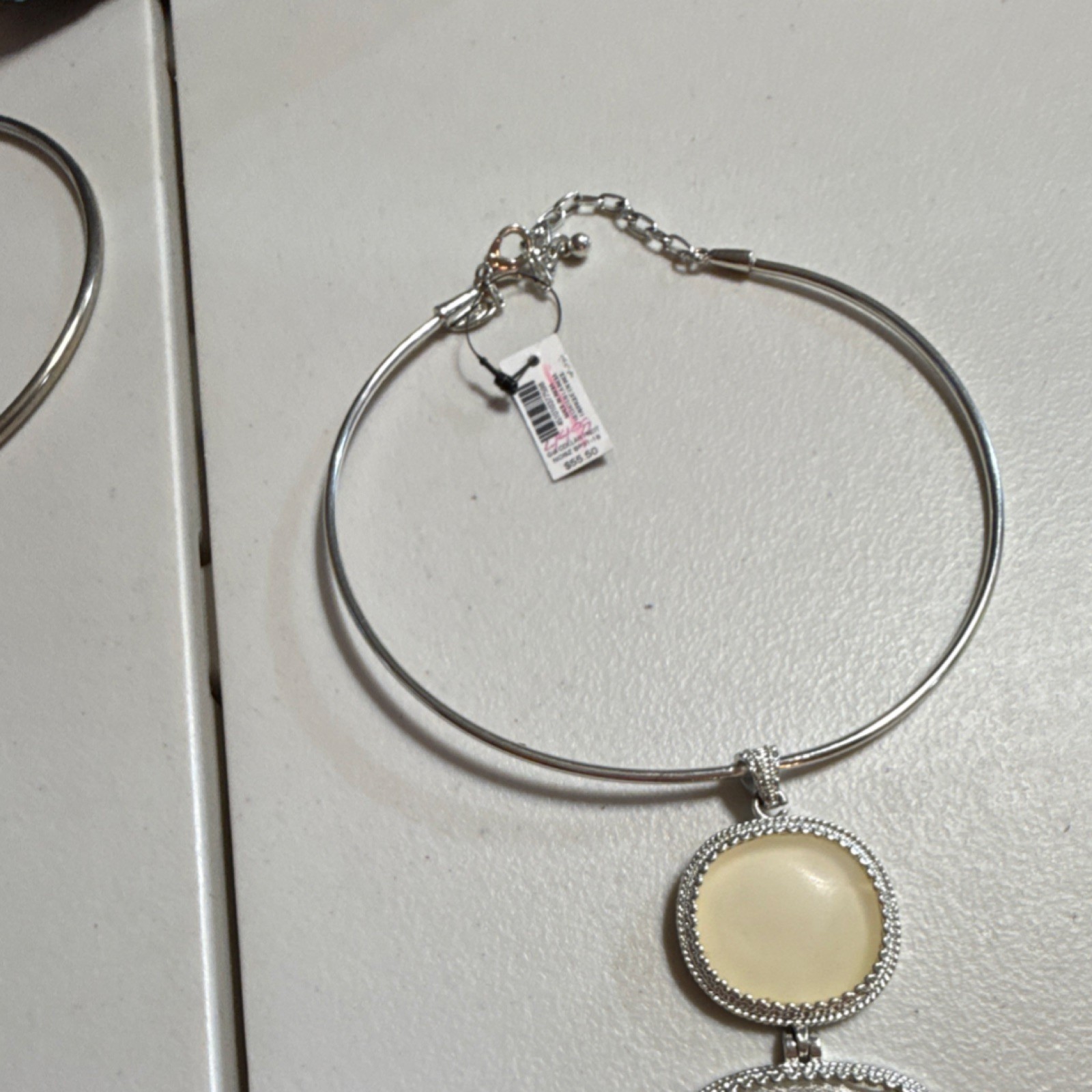Chico’s Silver Cream Statement Pendant Necklace Three Round Pendants Lobster
