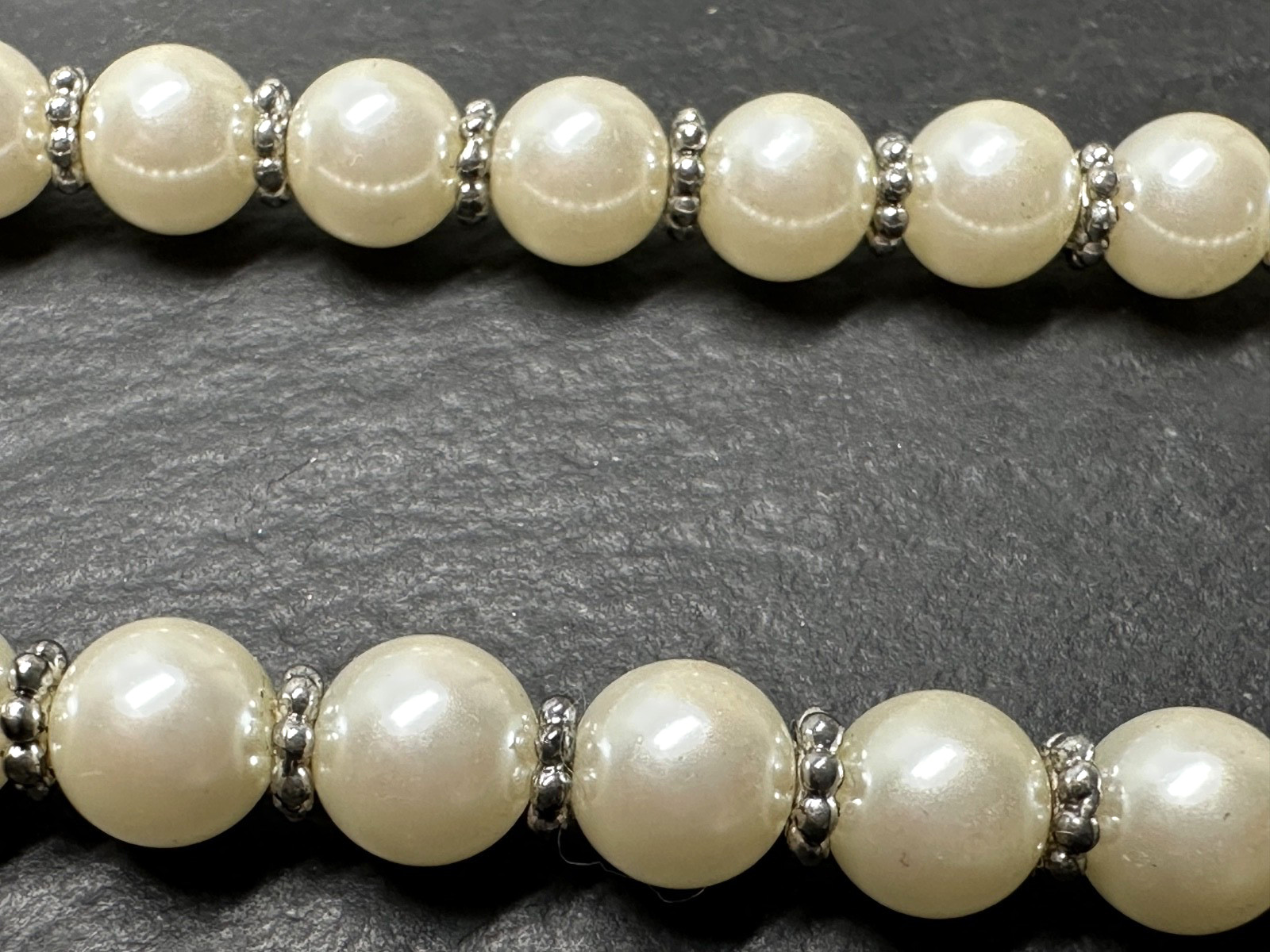 17″ SIMULATED PEARL & SILVER TONE SPACER BEADED NECKLACE M295