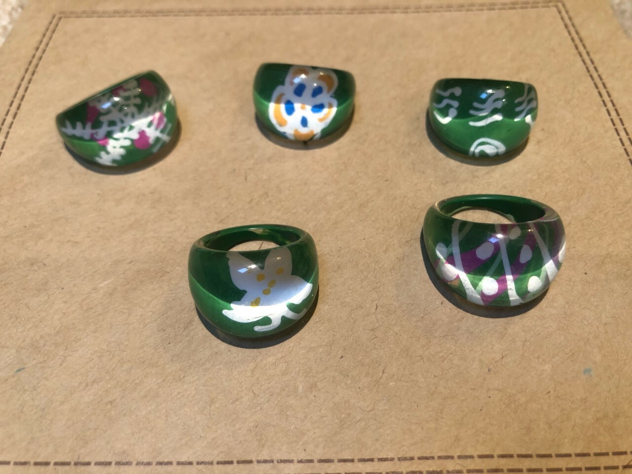Coloured Dome Lucite Plastic Resin Ring with Different Designs – Retro 80’s NEW