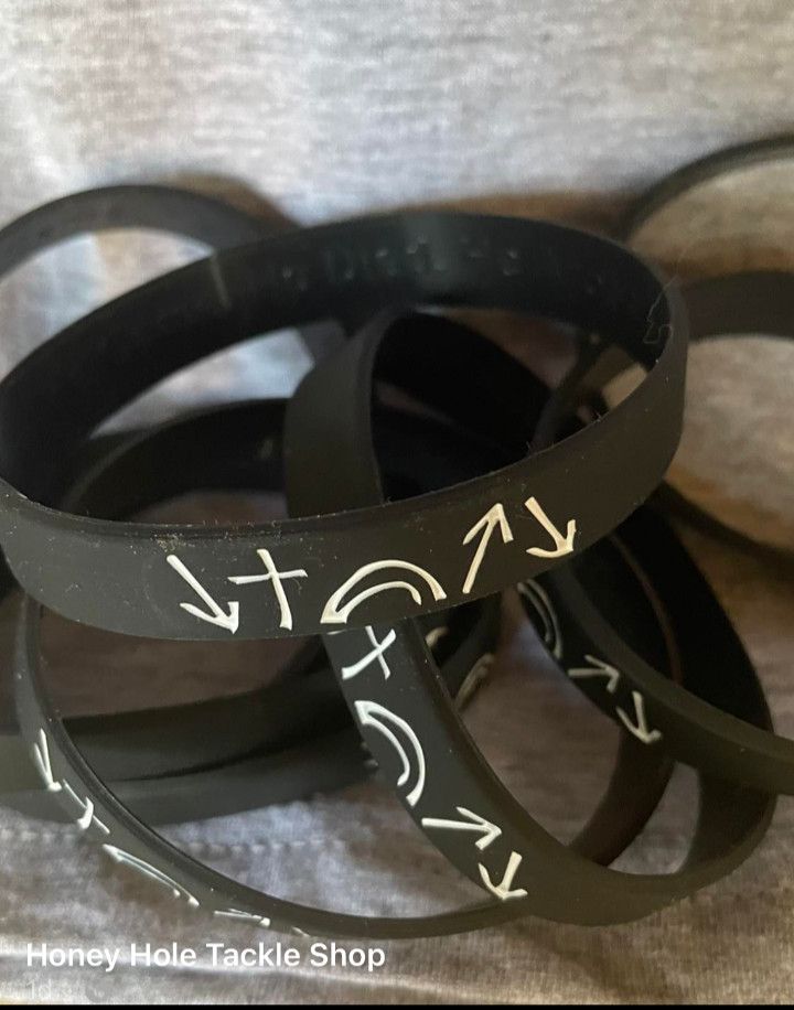 1 NEW GOSPEL SYMBOLS SILICONE BRACELET – BLACK W/ WHITE SYMBOLS – SIZE ADULT