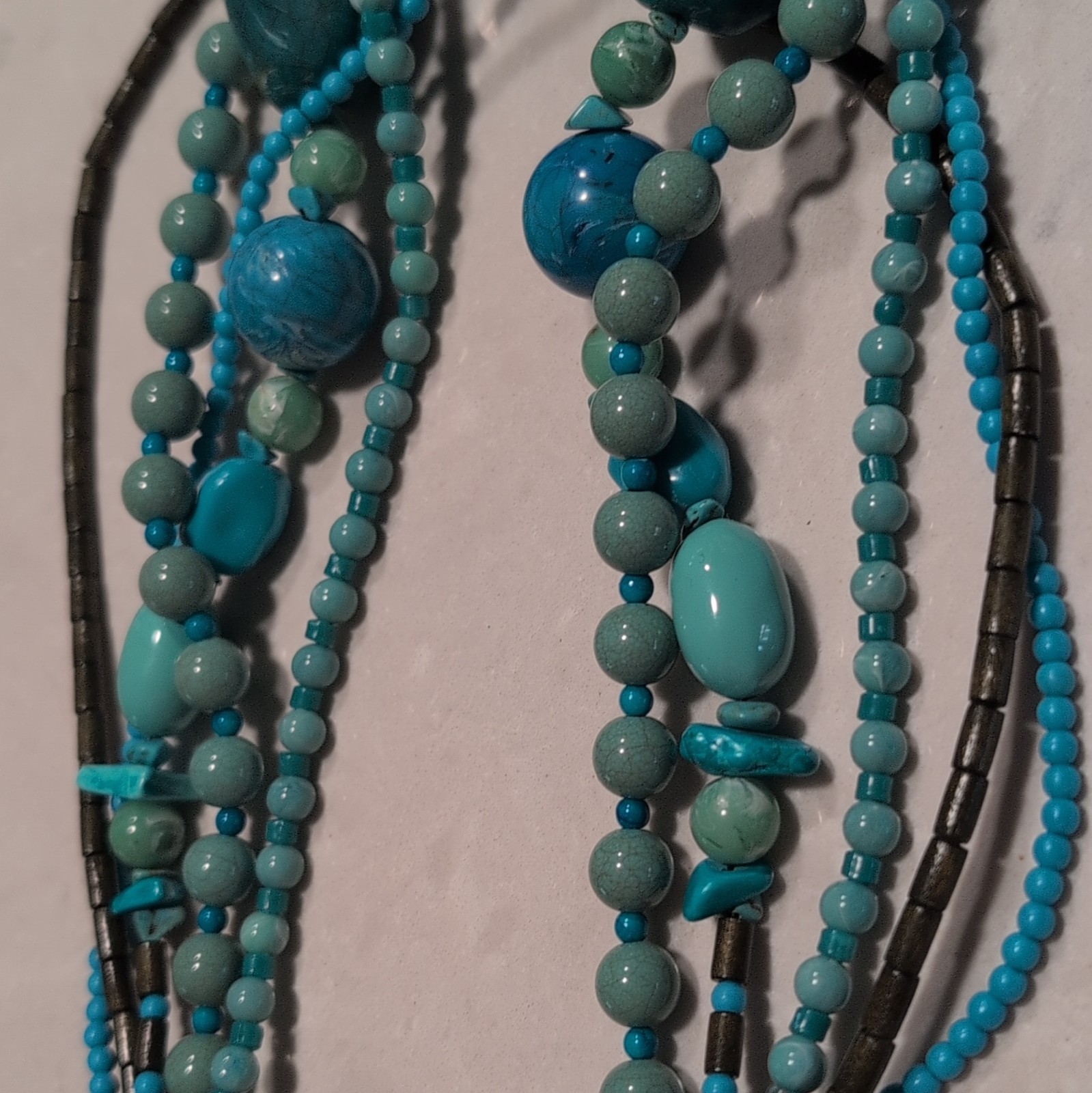 DaVinci Layered Turquoise Blue Beaded Necklace, Adjustable 18in Lobster Clasp