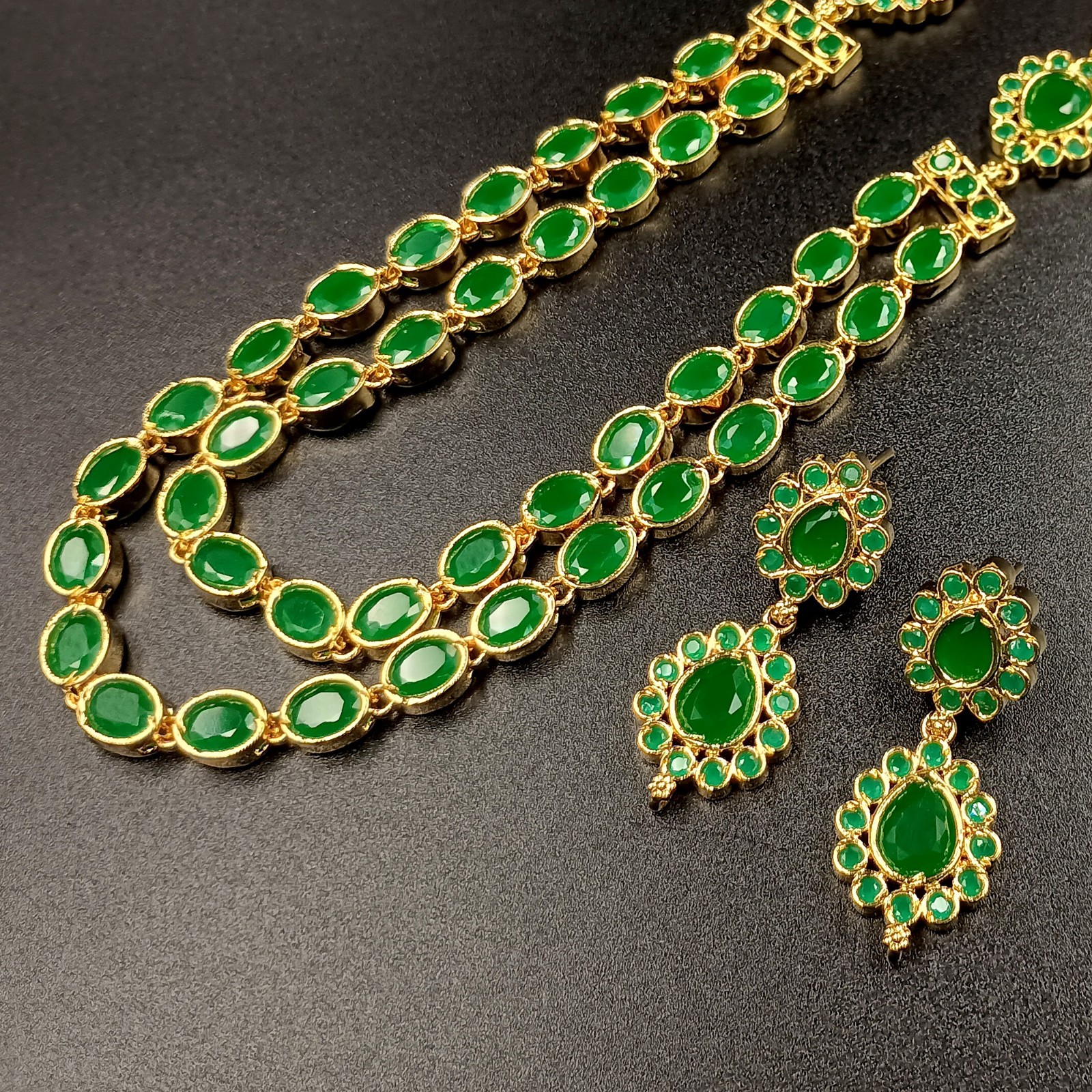 Vintage 2 Layer Green Emerald Choker Necklace Earrings Set 22K Gold Plated Gift