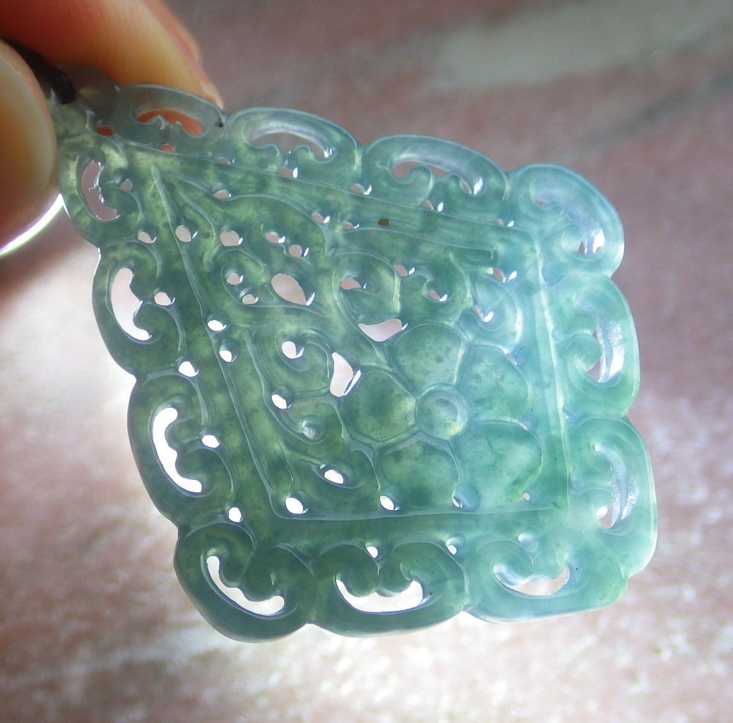1Pcs Icy Green Natural Grade 100% A Jade jadeite Pendant Flower Necklace 733000