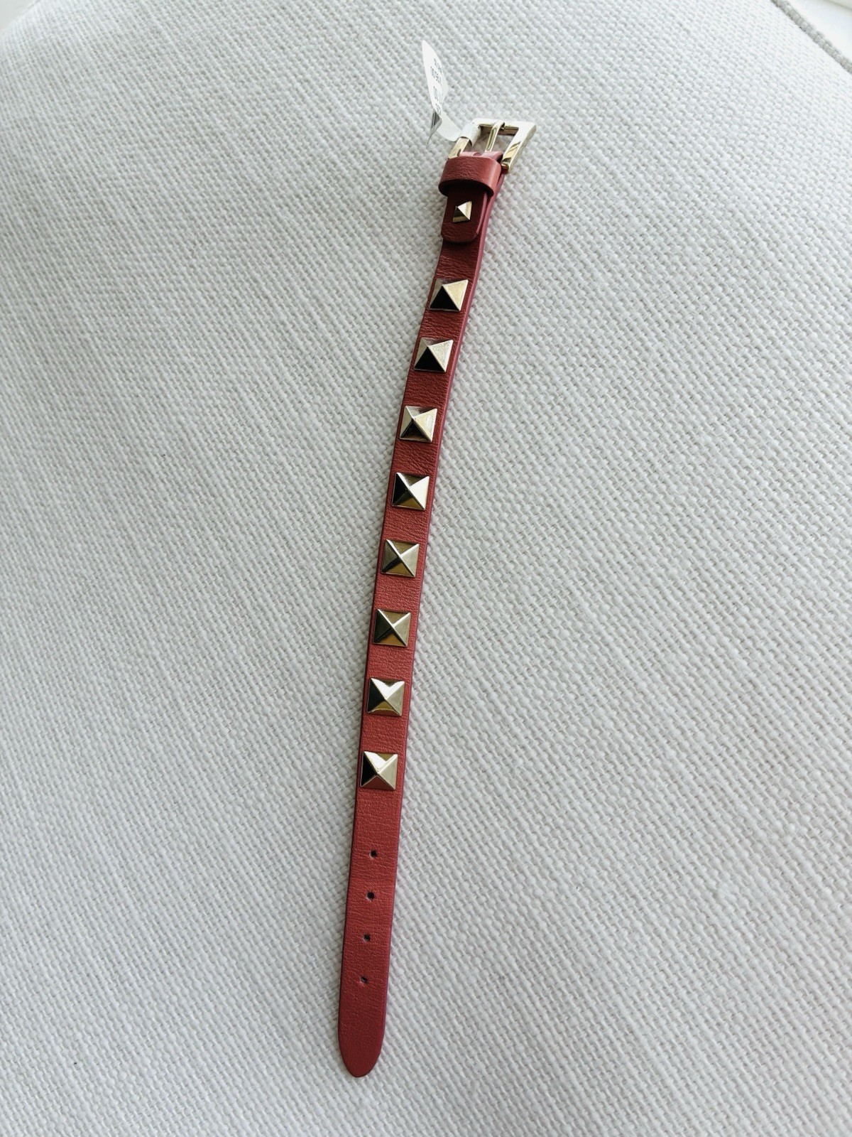 *NWT* Valentino Garavani Rockstud Leather Bracelet – Coral 19cm