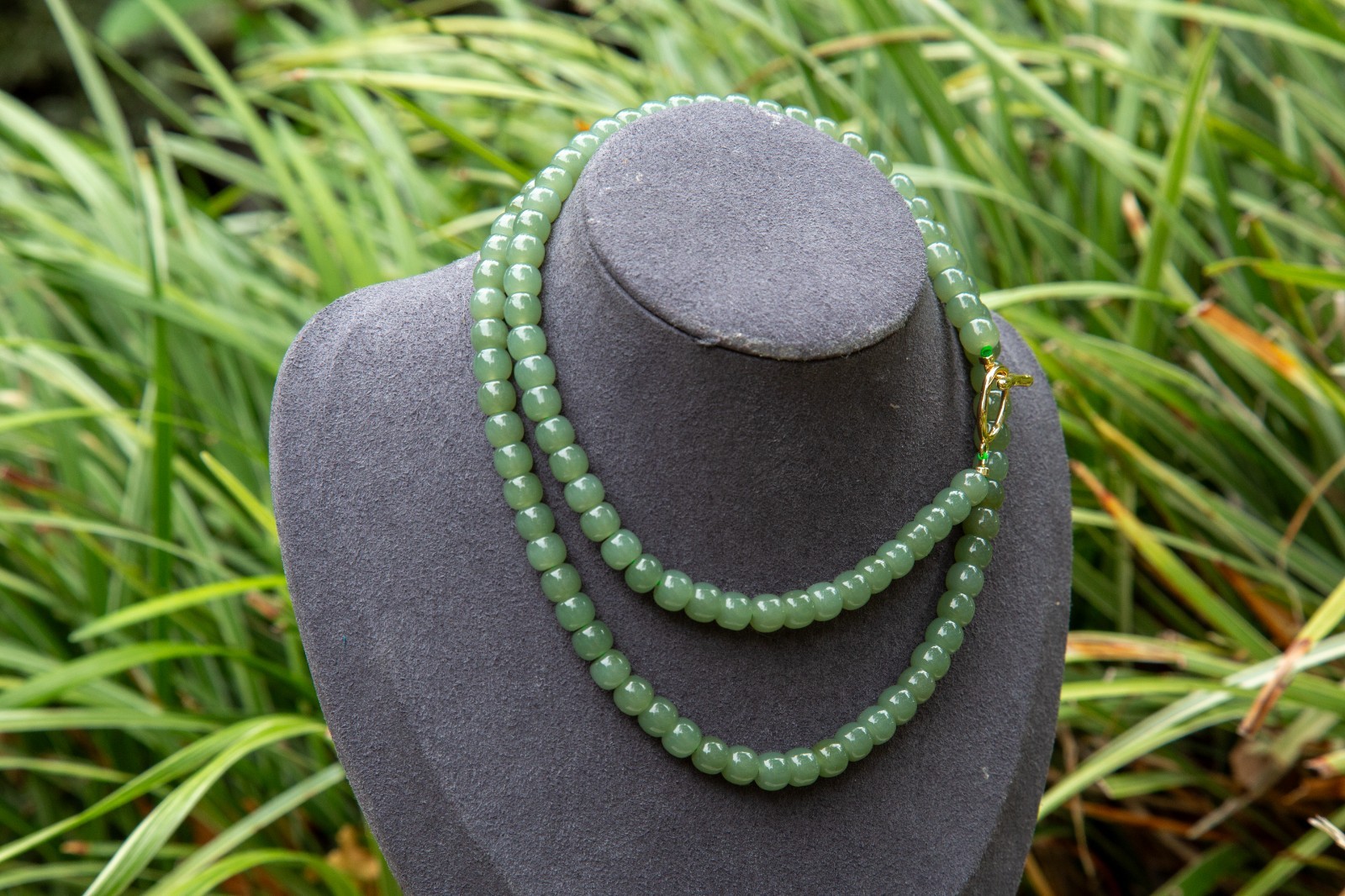 6.5mm+ Oily High Grade Qiemo Blue Hetian Nephrite Beaded Necklace| 油润且莫蓝和田玉老型