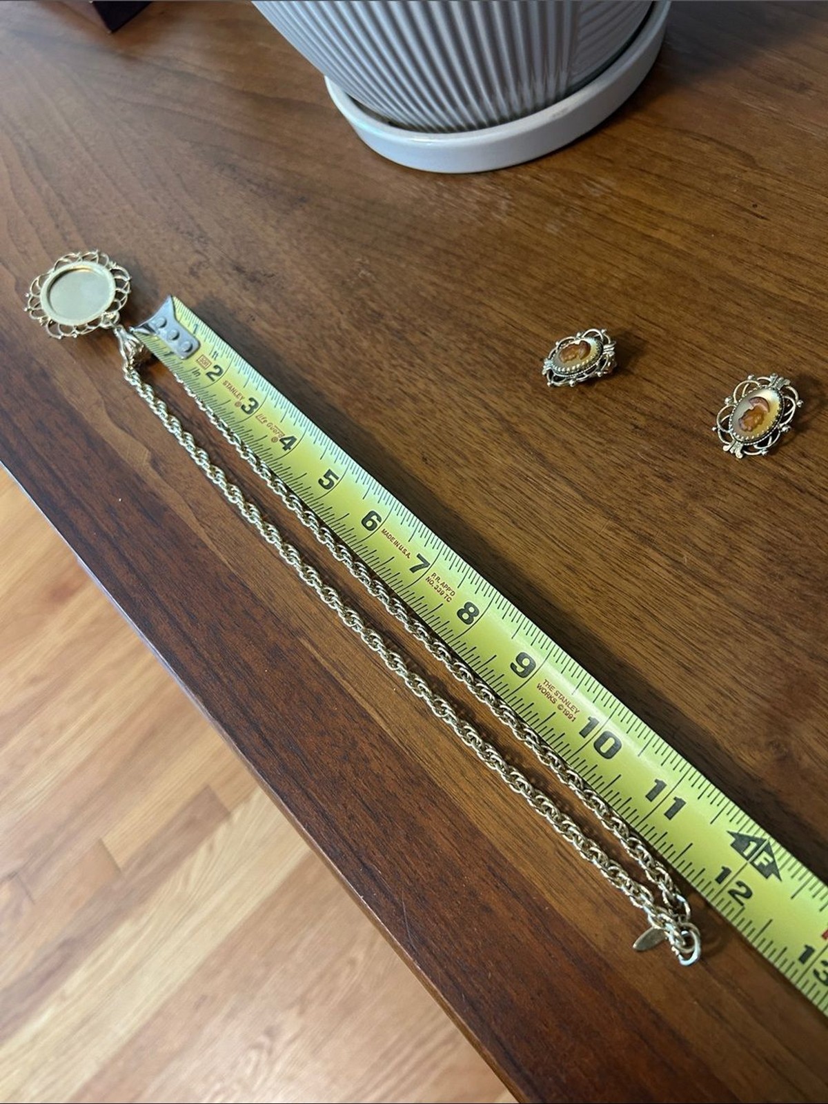 VTG Whiting Davis Style Amber Glass Cameo Pendant Necklace Clip-On Earring Set