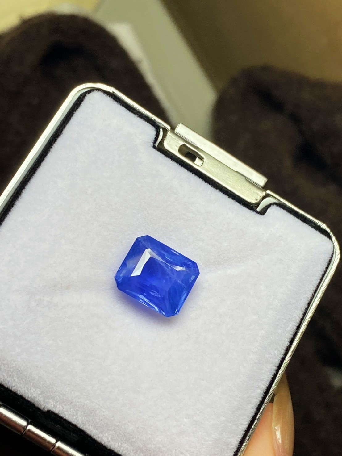 [jerseychou] Natural sapphire 7.43 ct , cornflower blue , Sri Lanka , AIGS+GRS