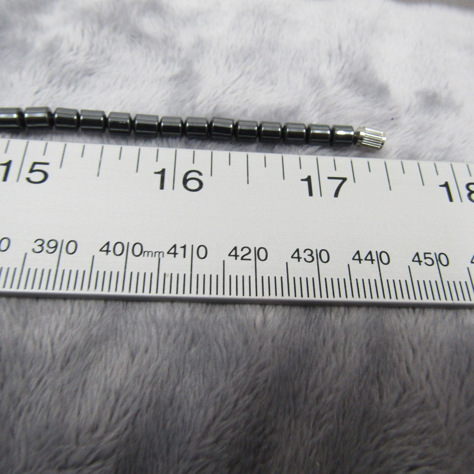 Women’s Jewelry Black Necklace Hematite Beads None Magnetic
