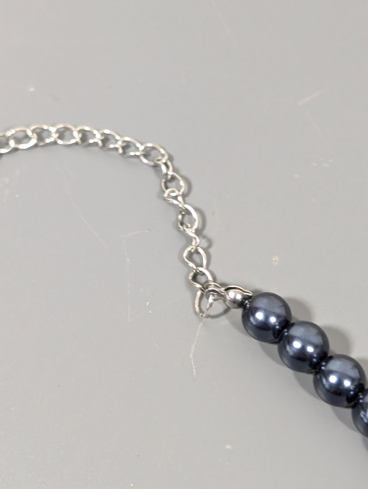 Elegant Gray Faux Pearl Rhinestone Graduated Bead Necklace Retro 20 in