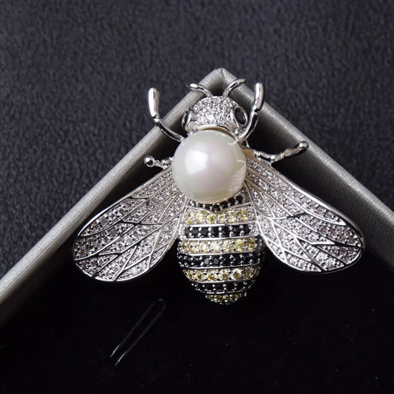 Women Fashion Bee Brooch Crystal Rhinestone Animal Pin Party Corsage Jewelry