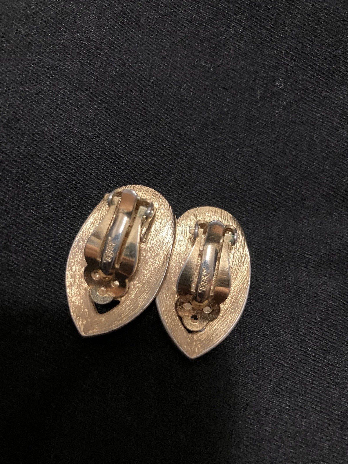 Trifari Signed Gold Tone White Oval Cabochon Bezel Clip-On Earrings