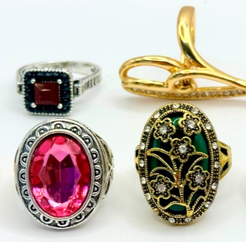 Lot 12 Fashion Rings Contemporary Sizes 9-9.5 R-103