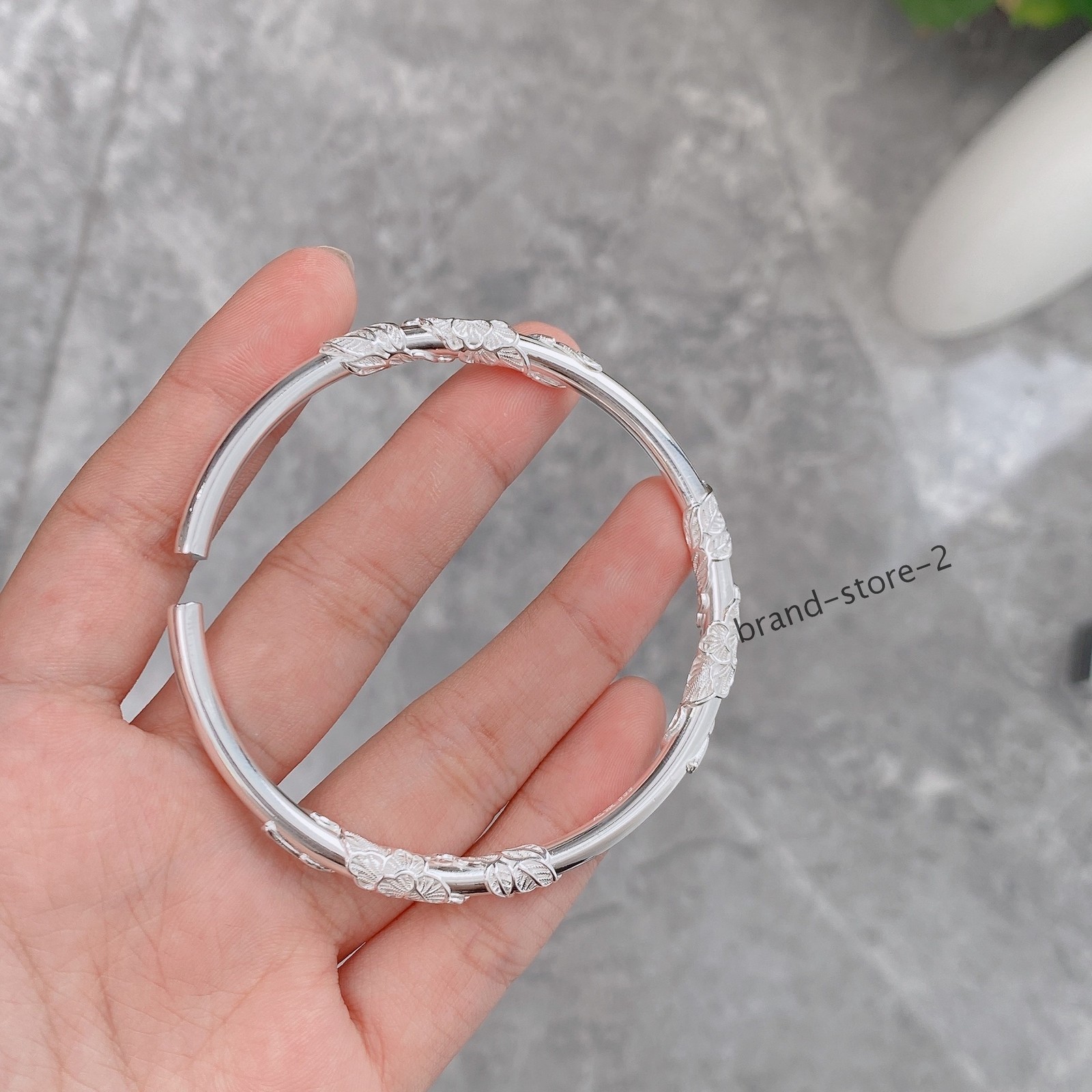 BM Round solid openwork relief copper-plated silver peony bracelet 30g