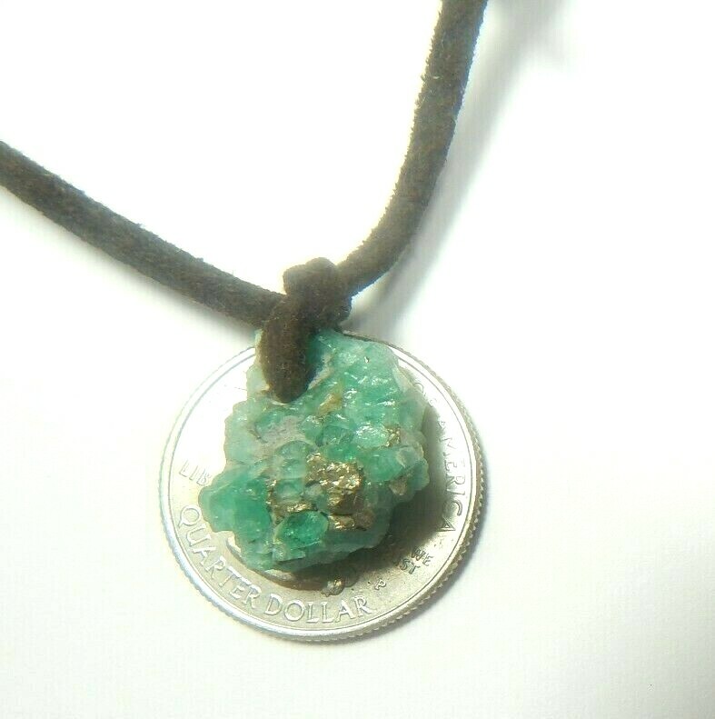 Colombian Emerald Rock with crystals 15.00 Cts Mineral Beryl Cow Leather Muzo Mi