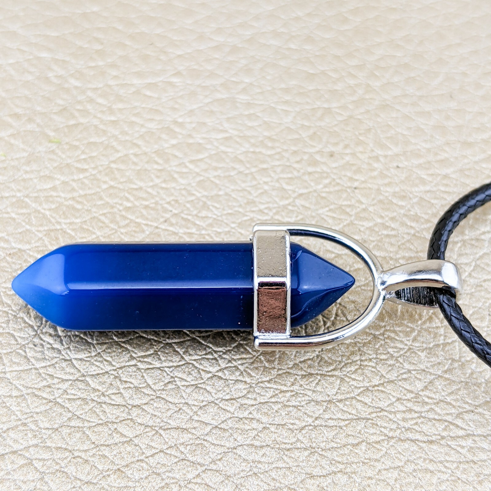 j) Blue Agate stone Hexagon Point Pendant Chakra Reiki Healing Amulet necklace