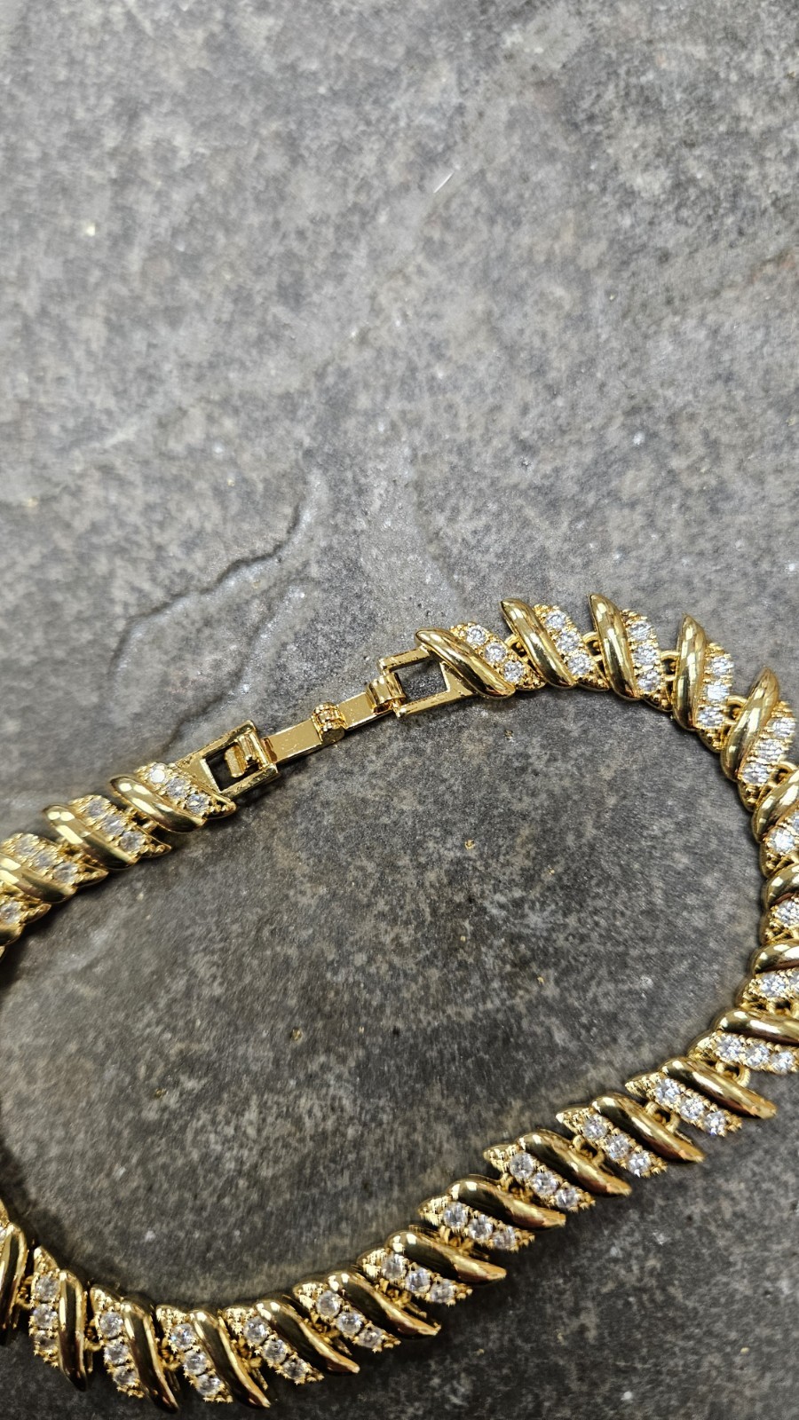 NWOT 18K Gold plated and rhinestone Tennis Bracelet