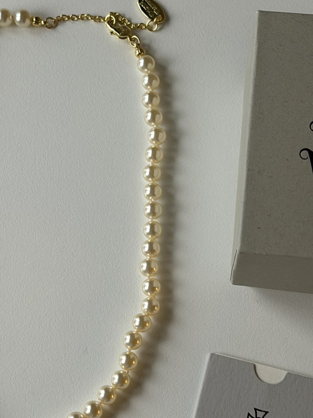 VW Lucrece Pearl Necklace – Gold