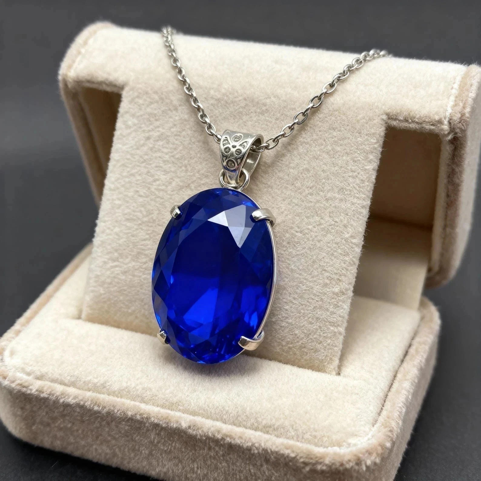 Certified 25 Ct Natural Blue Sapphire Oval Cut 925 Silver Pendant Loose Gemstone