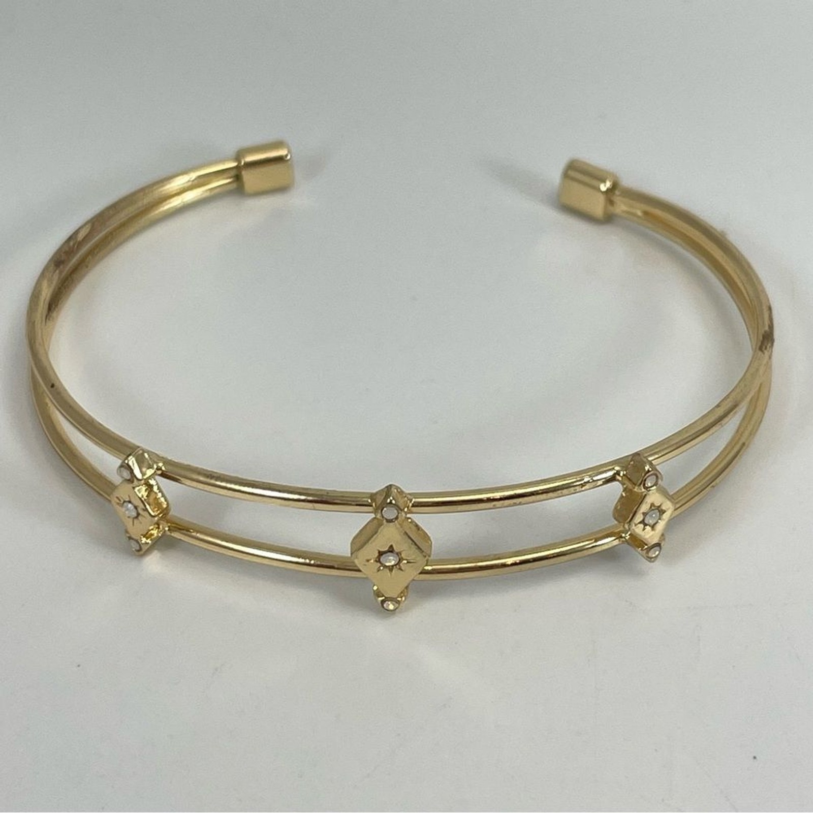 Stunning Gold Tone Whit Rhinestone Dainty Open Cuff Bangle Bracelet Cute Elegant