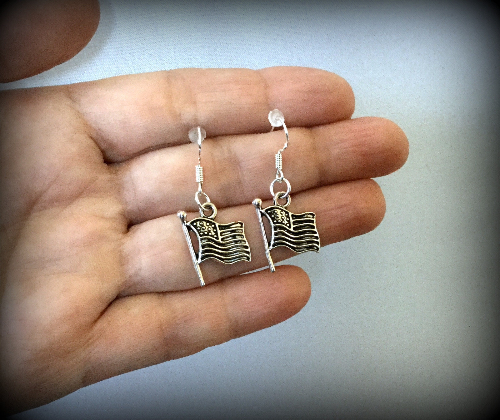 BUY 2 GET 1 FREE~JULY 4TH PATRIOTIC USA AMERICAN FLAG MILITARY SILVER EARRINGS