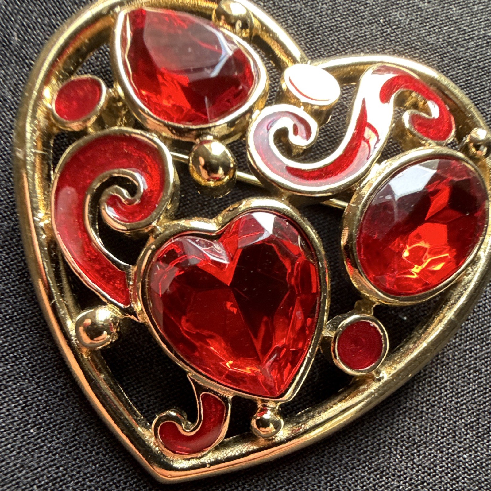 Vintage Trifari Signed Gold Tone Red Enamel Heart Brooch Pin w/ Red Rhinestones