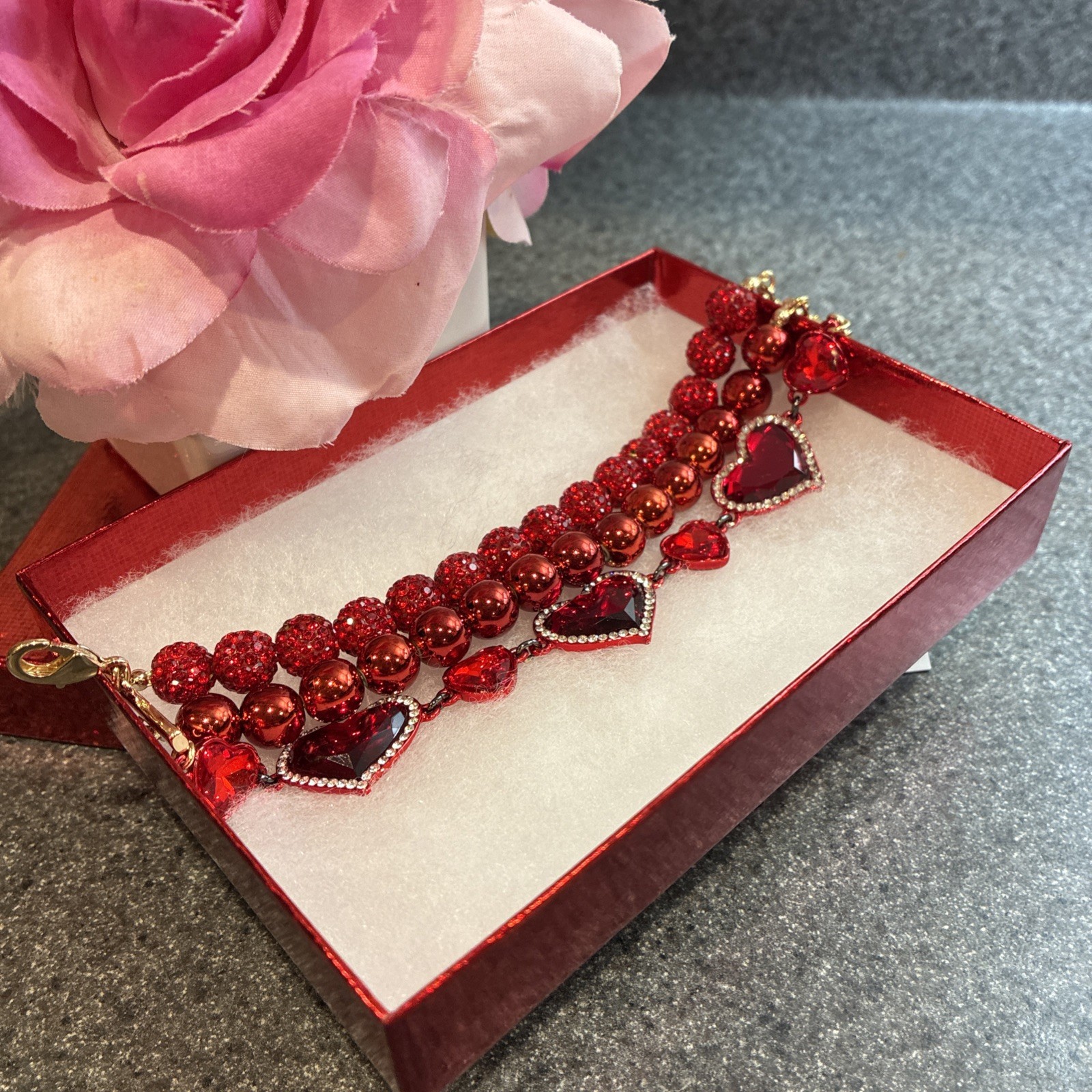 Betsey Johnson Heart Bracelet Layered Red Beads Glass Hearts 7.5 Plus 1.5 NEW