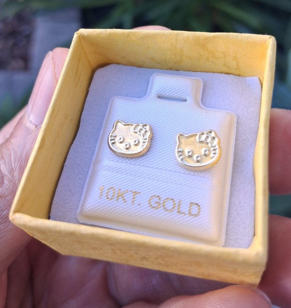 aretes broquel hello kitty oro de 10k / 10k gold hello kitty screw back stud