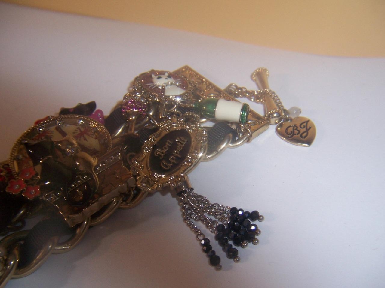 BETSEY JOHNSON PARIS EIFFEL TOWER ENAMEL CATS CLOCK RHINESTONES BRACELET