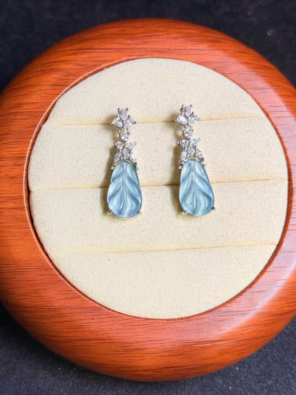 Nice Natural sky blue jadeite earring