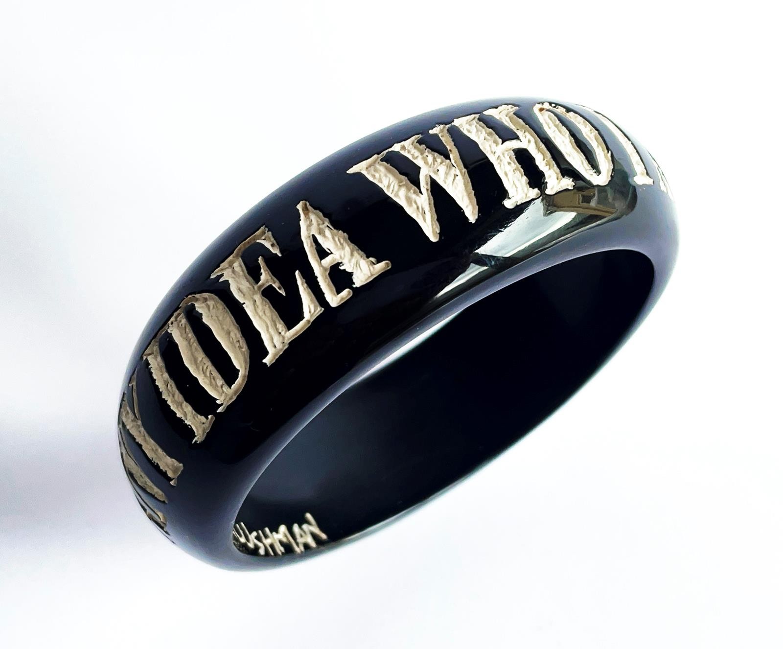 JESSICA KAGAN CUSHMAN RESIN BANGLE BRACELET DO YOU HAVE ANY IDEA WHO I AM? JKC