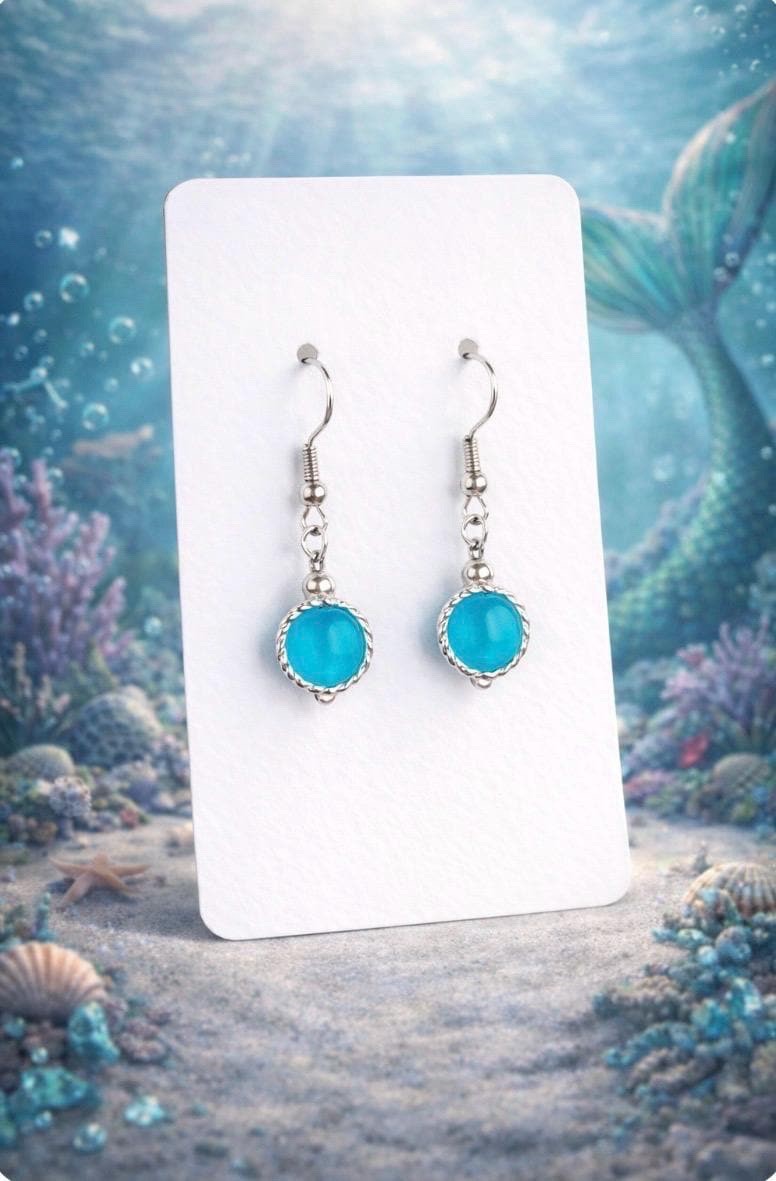 Silver Tone Metal Dangle/Drop Hook Earrings Blue Round Bezel Cabochon