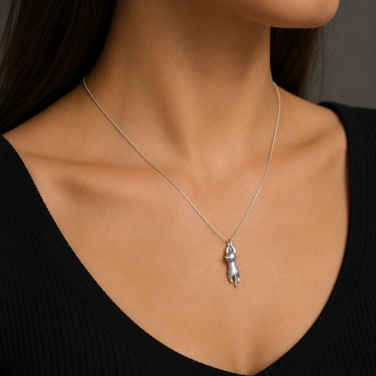 Silver Tone Stretching Cat Pendant Necklace 18” Kitty Charm Chain Pet Lover Gift
