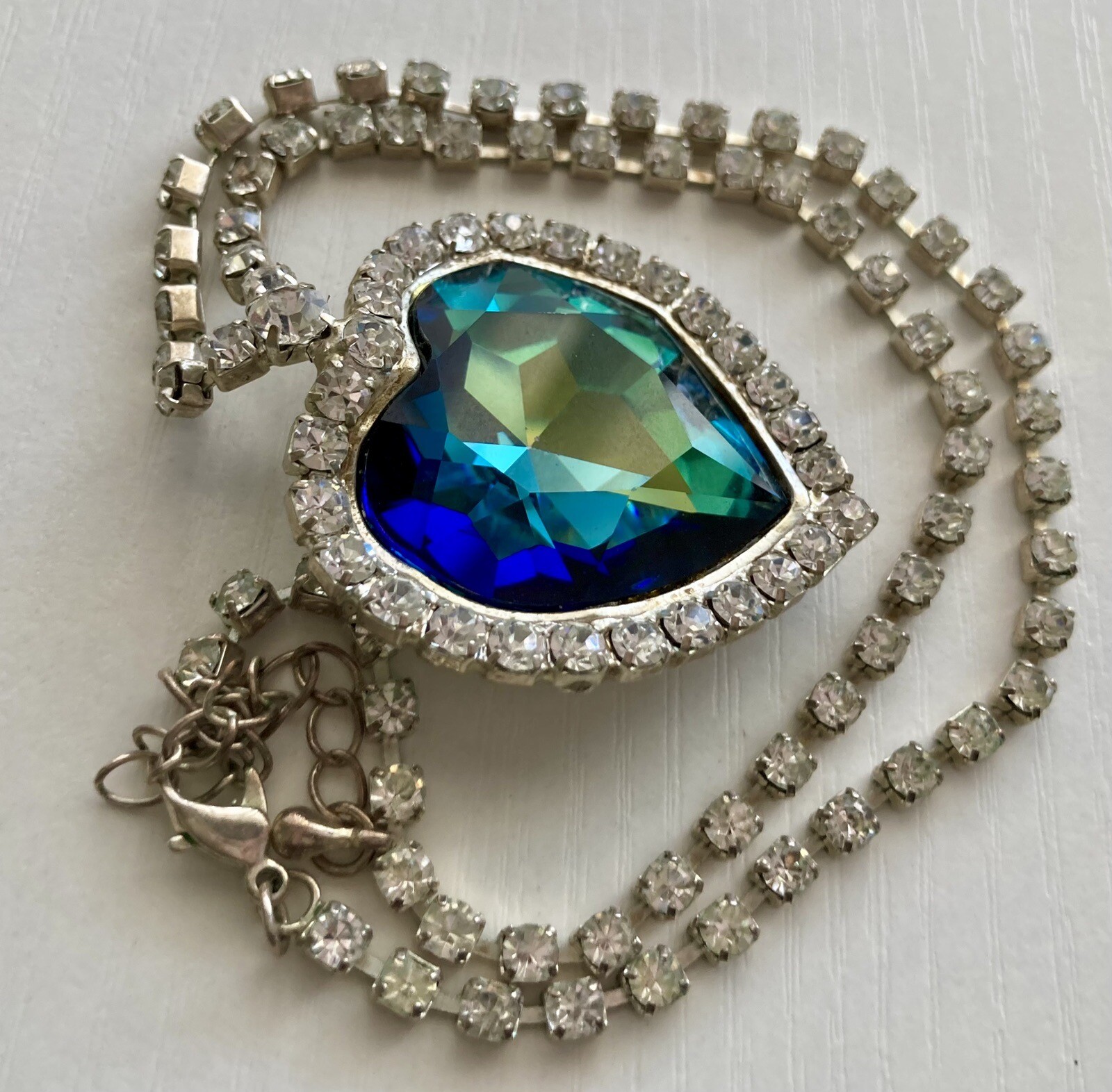 Blue Crystal Large Heart Silver Tone Pendant 16” Ladies Necklace 30g Titanic
