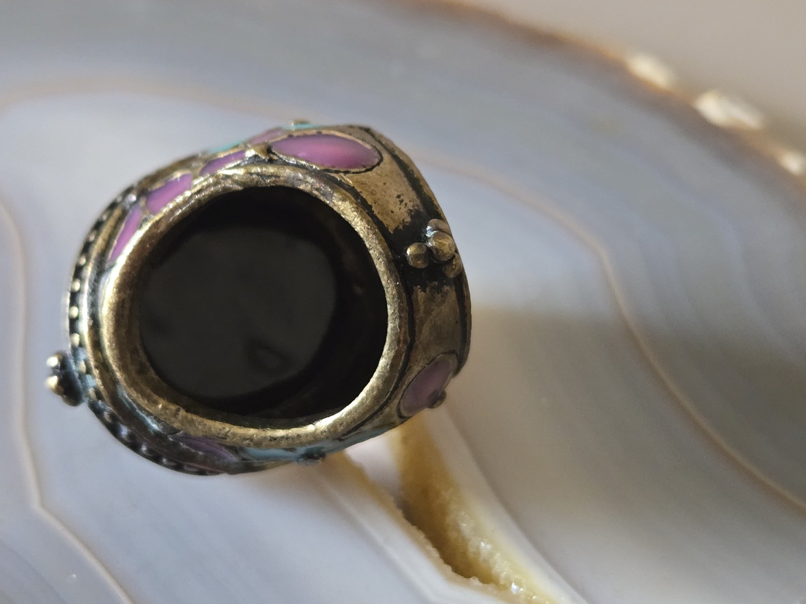 Rare New Lucky Brand Lucky You Vintage 1990s Peace Sign Mood Ring Size 5.5