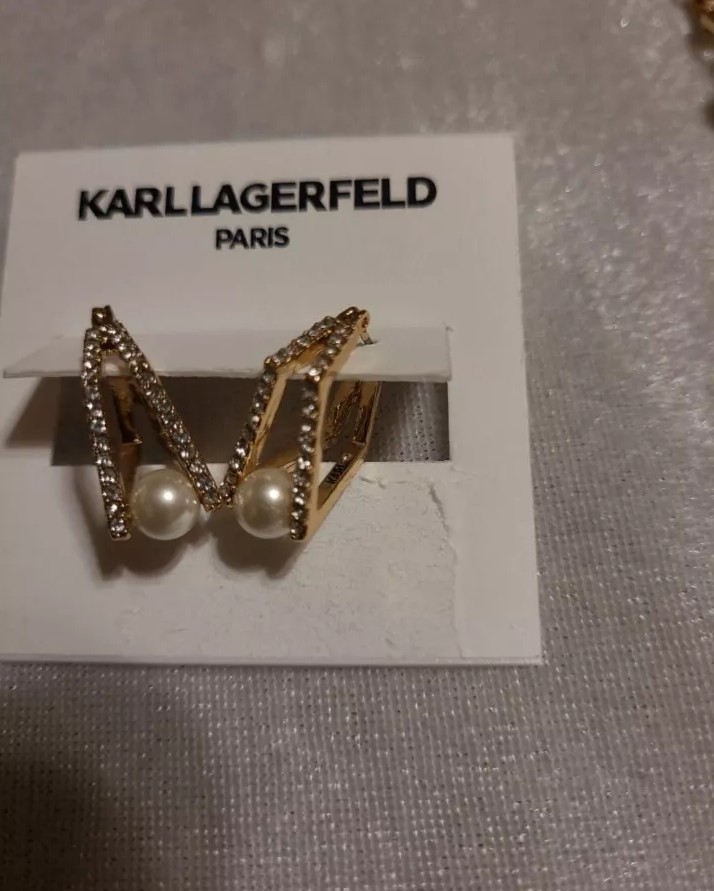 KARL LAGERFELD GOLD TONE WITH PEARLS AND CRYSTAL ACCENT EARRINGS & NECKLACE